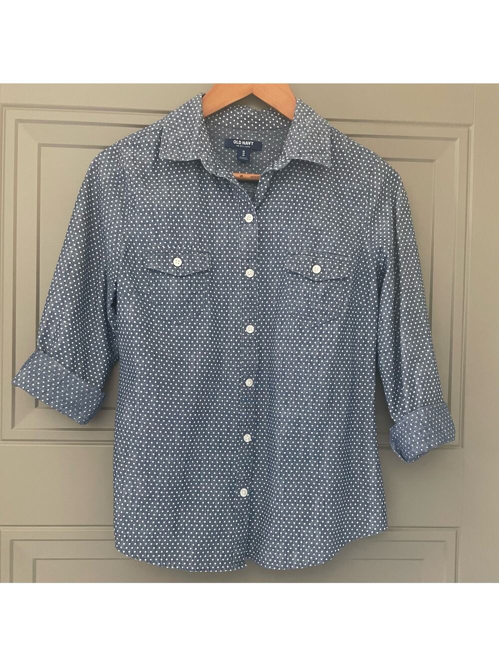 Old Navy Chambray button down polka dot XS